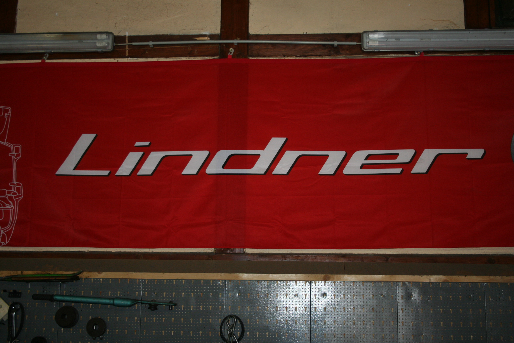 Verkauf von Lindner-Schleppern